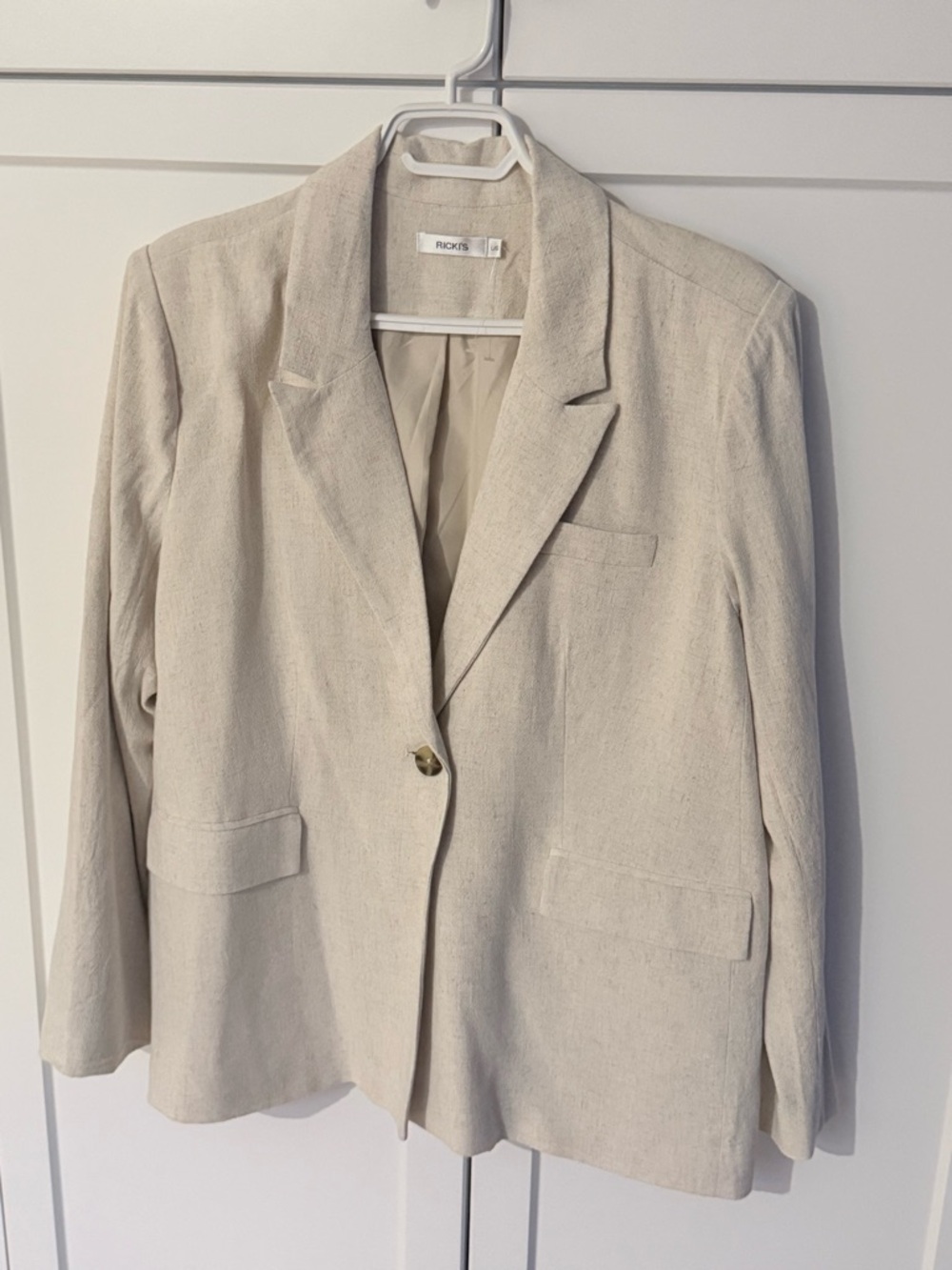 Ricki’s Beige Linen Blazer – Size Large – Never Worn – Lightweight Chic